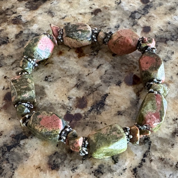 Unakite Green & Pink Stone Stretch Bracelet - Picture 1 of 5